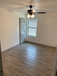 2424 Duntov Dr photo'