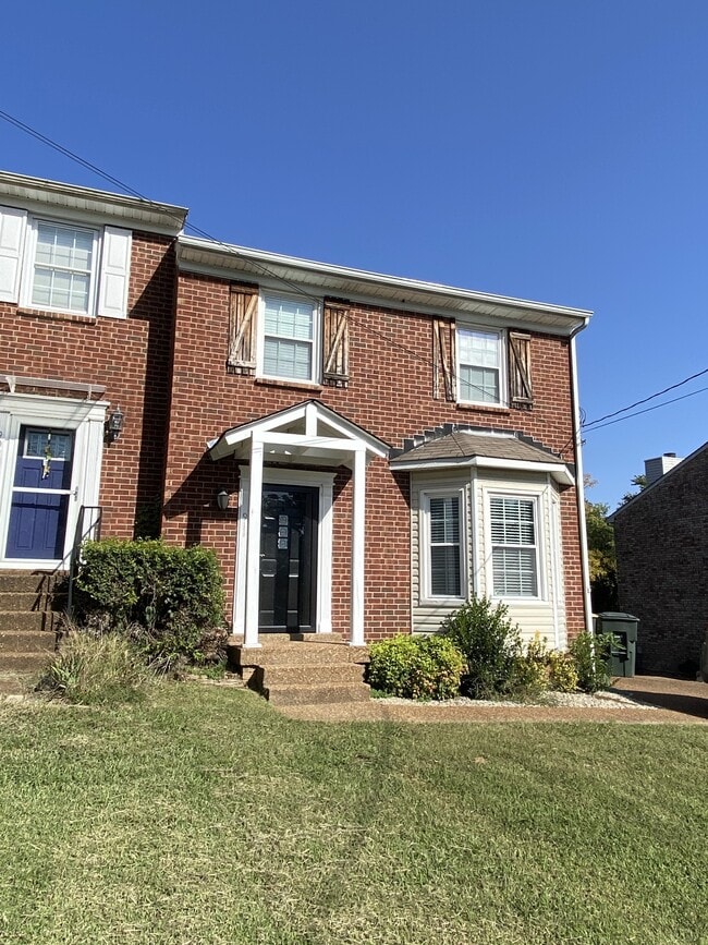 911 Hammack Dr in Nashville, TN - Building Photo - Building Photo