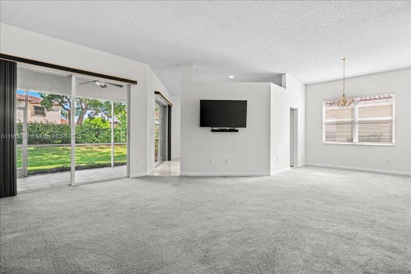 2675 SE 4th Pl in Homestead, FL - Foto de edificio