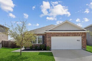 1902 Wolf Run in Anna, TX - Building Photo