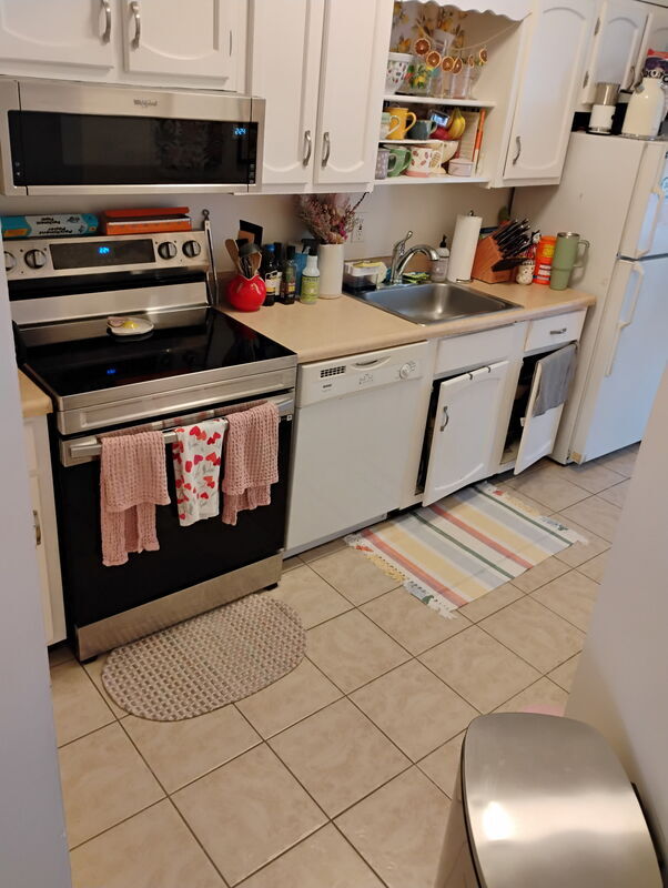 property at 273 Hudson Ave