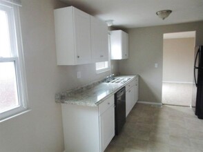 1104 Preston Dr in North Versailles, PA - Building Photo - Building Photo
