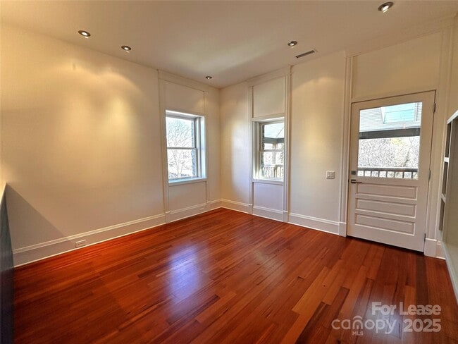 130 Biltmore Ave in Asheville, NC - Building Photo - Building Photo