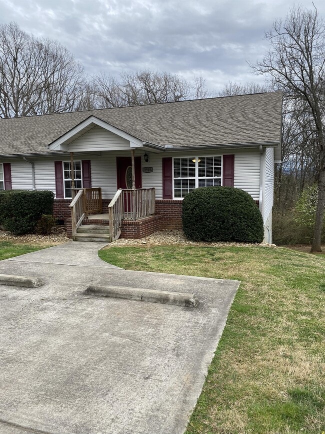 2916 Patrick Ave in Maryville, TN - Building Photo - Building Photo
