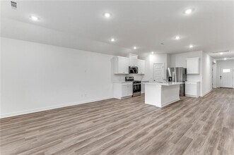 4604 W Aurora St in Fayetteville, AR - Building Photo - Building Photo