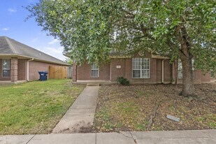 912 Willow Pond St in College Station, TX - Building Photo