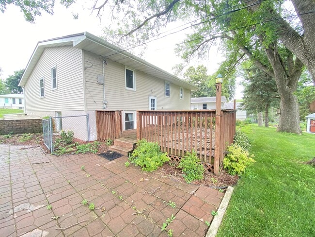 4120 5th Pl NW in Rochester, MN - Building Photo - Building Photo
