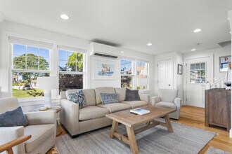 15 Cottage Rd in Old Lyme, CT - Building Photo - Building Photo