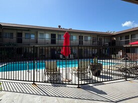 4633 Marine Ave, Unit Unit 240 in Lawndale, CA - Building Photo