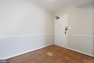 3709 S George Mason Dr in Falls Church, VA - Building Photo - Building Photo