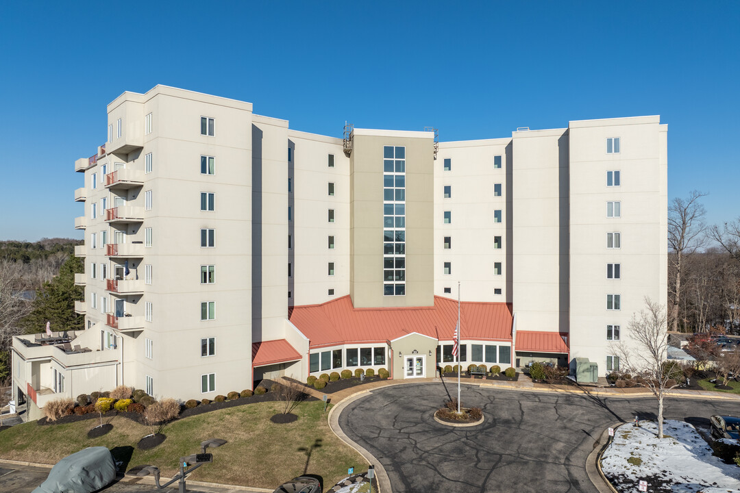 Anchor Point in Hopewell, VA - Building Photo