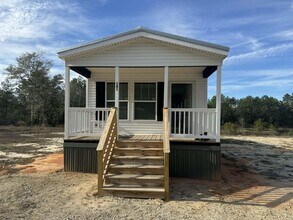 141 Donatello Rd in Defuniak Springs, FL - Building Photo - Building Photo