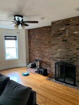 90 W Springfield St, Unit 3 Apartamentos