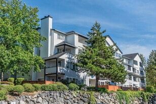 Castle Creek in Newcastle, WA - Building Photo