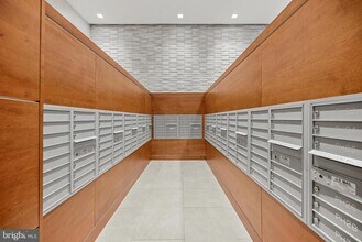 3800 Powell Ln in Falls Church, VA - Building Photo - Building Photo