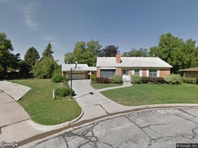 property at 3661 Iowa Ave