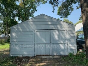 3820 13th St in Des Moines, IA - Building Photo - Building Photo