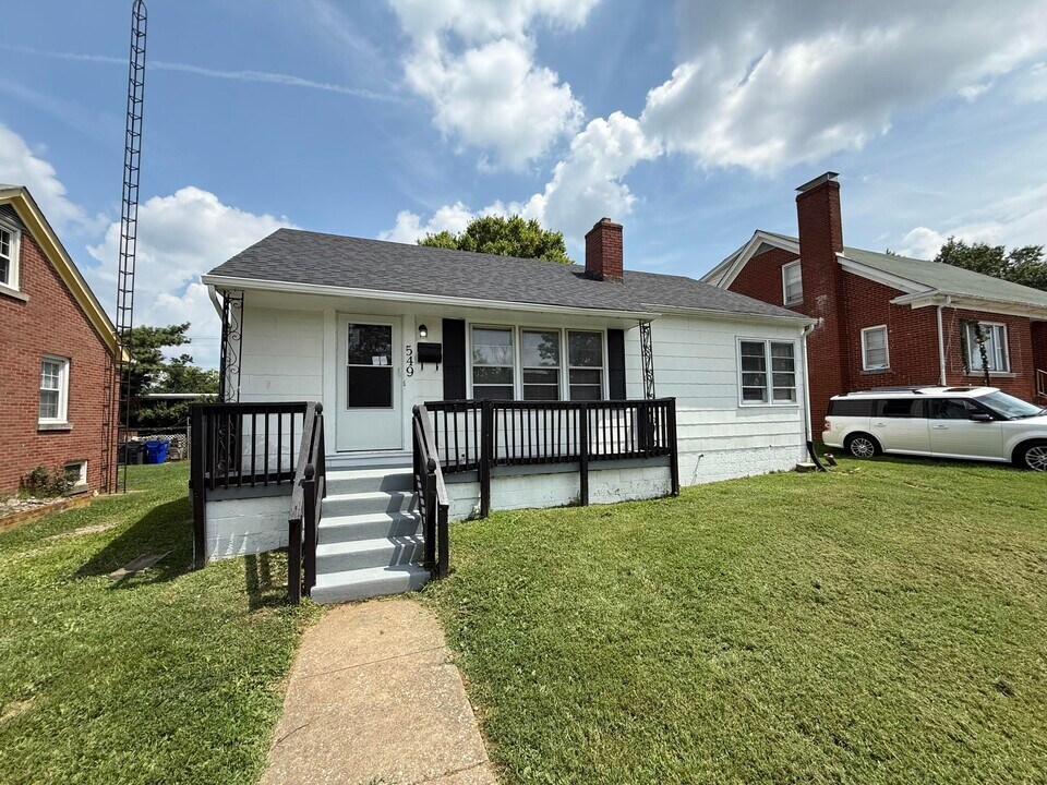 549 Haskins Dr in Lexington, KY - Building Photo