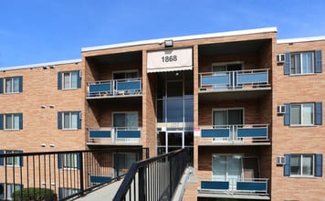 Overlook at Sunset in Cincinnati, OH - Foto de edificio - Building Photo