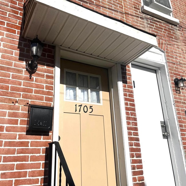 property at 1705 Tulip St