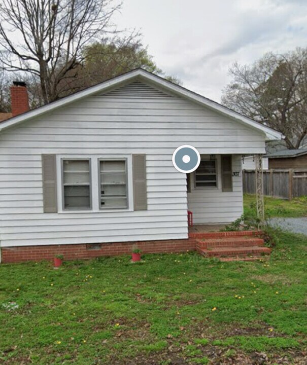 307 Ross St, Unit 307 in Marshville, NC - Building Photo