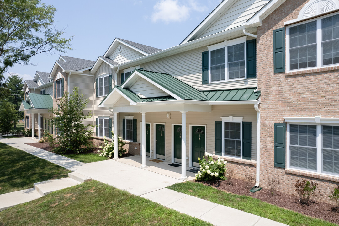 Windsor Castle in East Windsor, NJ - Building Photo