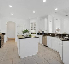10049 Black Walnut Ct in Orlando, FL - Foto de edificio - Building Photo