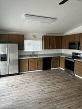 1780 Greengate St in Yuba City, CA - Building Photo - Building Photo