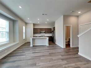 1029 Fallgate Dr in Saginaw, TX - Building Photo - Building Photo