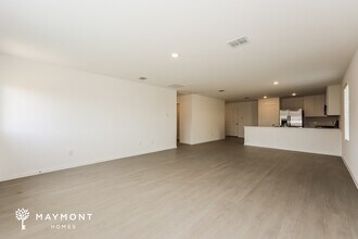 1083 Neyland Dr in Ennis, TX - Building Photo - Building Photo