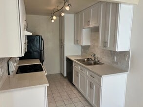 3162 Via Alicante in San Diego, CA - Building Photo - Building Photo