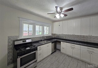 7333 Lindell Blvd in University City, MO - Building Photo - Building Photo