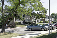 Sherman Gardens Apt. in Milwaukee, WI - Building Photo - Building Photo