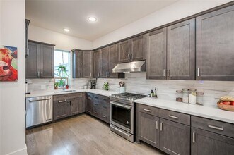1215 W 23rd St in Houston, TX - Building Photo - Building Photo