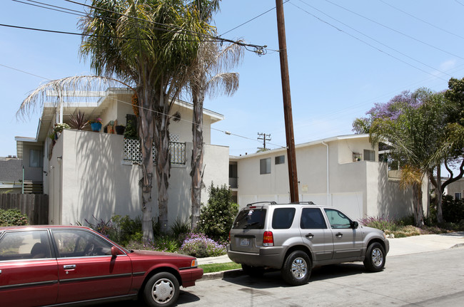 501 Walnut Ave in Long Beach, CA - Foto de edificio - Building Photo
