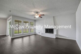 1736 Brown Trail in Hurst, TX - Building Photo - Building Photo