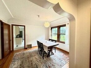 4621 NE Royal Ct in Portland, OR - Building Photo - Building Photo