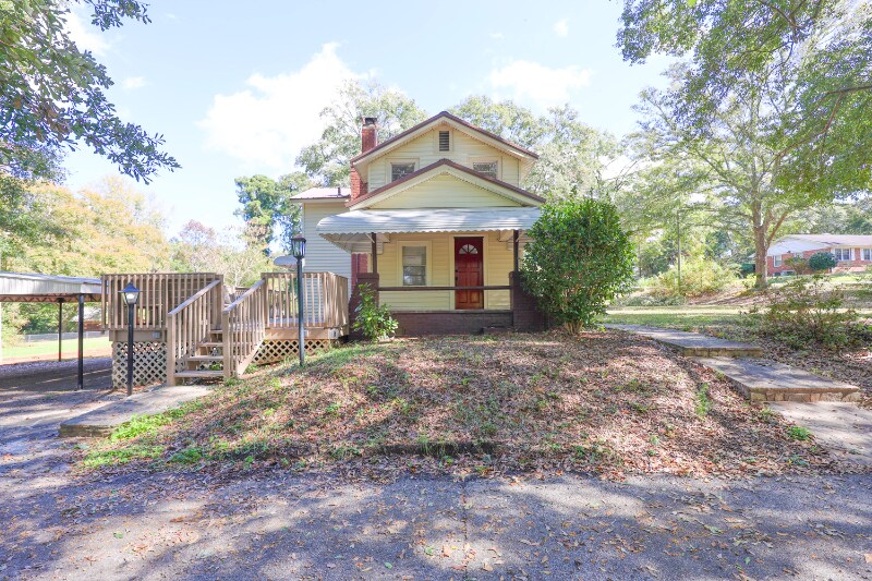 31 Reed Dr in Lagrange, GA - Building Photo