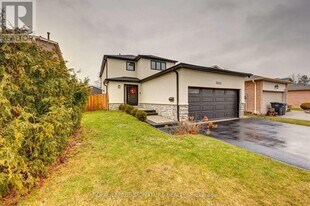 3035 Saracen Ct in Mississauga, ON - Building Photo