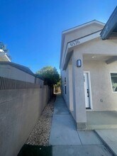 6536 Halifax Dr in Huntington Beach, CA - Building Photo - Building Photo