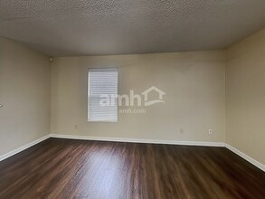 10337 Yosemite Ln in Indianapolis, IN - Building Photo - Building Photo