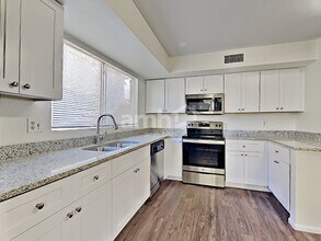 4508 E Monte Way in Phoenix, AZ - Building Photo - Building Photo