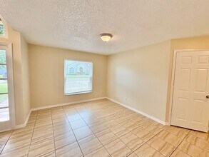 2813 Rolling Broak Dr in Orlando, FL - Building Photo - Building Photo