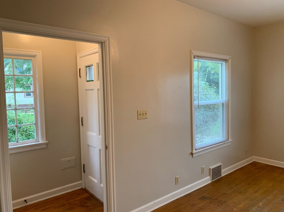 1701-1703 S Dakota Ave in Sioux Falls, SD - Building Photo