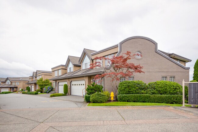 788 Citadel Dr in Port Coquitlam, BC - Building Photo - Building Photo