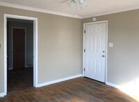 70 Sheridan Dr photo'