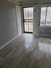 19350 Gilchrist St in Detroit, MI - Building Photo - Building Photo