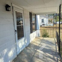 18 21st St in Greer, SC - Building Photo