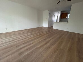 98-1073 Komo Mai Dr in Aiea, HI - Building Photo - Building Photo