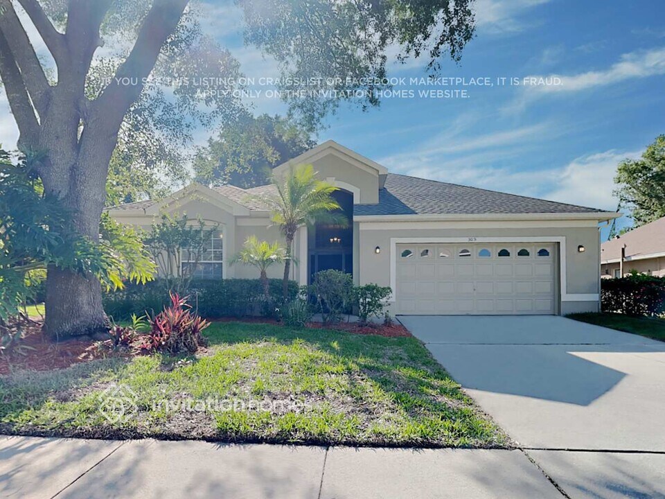 305 Englenook Dr in Debary, FL - Building Photo